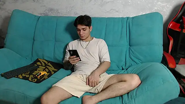 Snapshot of Ricky-boy chatting on 11/12/25, 11:14 Ricky-boy online show from 11/12/25, 11:14