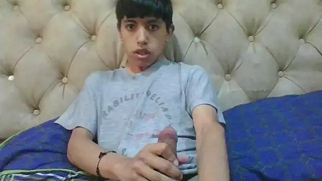 Snapshot of danuel23 chatting on 09/09/25, 03:33 danuel23 online show from 09/09/25, 03:33