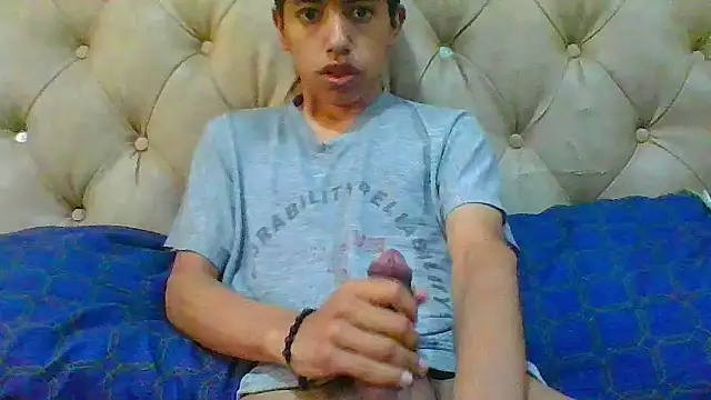 Snapshot of danuel23 chatting on 09/10/25, 04:40 danuel23 online show from 09/10/25, 04:40