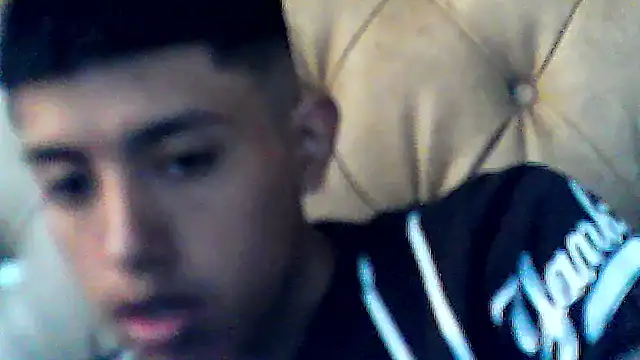 Snapshot of danuel23 chatting on 10/04/25, 07:23 danuel23 online show from 10/04/25, 07:23