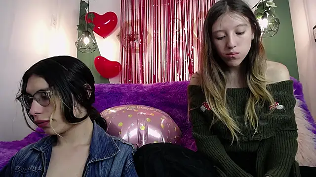 Snapshot of BRIAR_AND_BLAIR chatting on 02/19/25, 02:34 BRIAR AND BLAIR online show from 02/19/25, 02:34
