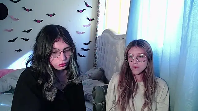 Snapshot of BRIAR_AND_BLAIR chatting on 09/15/25, 08:20 BRIAR AND BLAIR online show from 09/15/25, 08:20