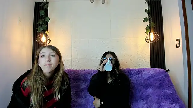 BRIAR AND BLAIR online show from 10/28/25, 01:03