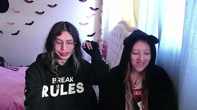 BRIAR AND BLAIR online show from 11/06/25, 01:34