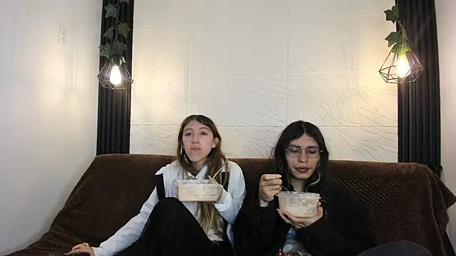 BRIAR AND BLAIR online show from 11/21/25, 01:10