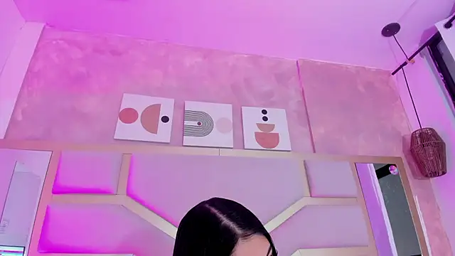 Snapshot of dollsweety chatting on 11/08/25, 11:14 dollsweety online show from 11/08/25, 11:14