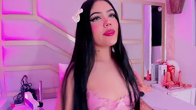 Snapshot of dollsweety chatting on 11/12/25, 11:03 dollsweety online show from 11/12/25, 11:03