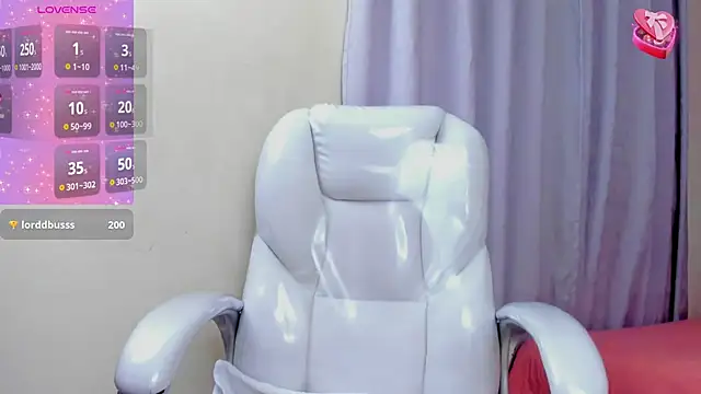 Hot beauty   online show from 01/25/25, 02:47