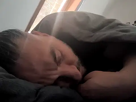 NewyorkDimi online show from 01/01/25, 10:11