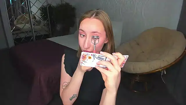 Snapshot of MelodyOfLovee chatting on 12/24/24, 05:16 MelodyOfLovee online show from 12/24/24, 05:16