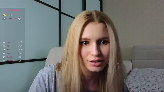 Snapshot of elsa_limerence chatting on 03/15/25, 11:08 elsa limerence online show from 03/15/25, 11:08