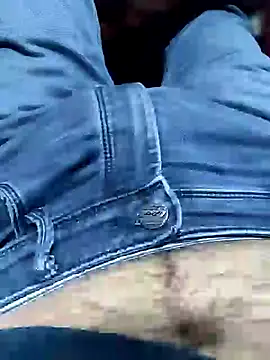 fuckboi2103 online show from 01/09/25, 09:59