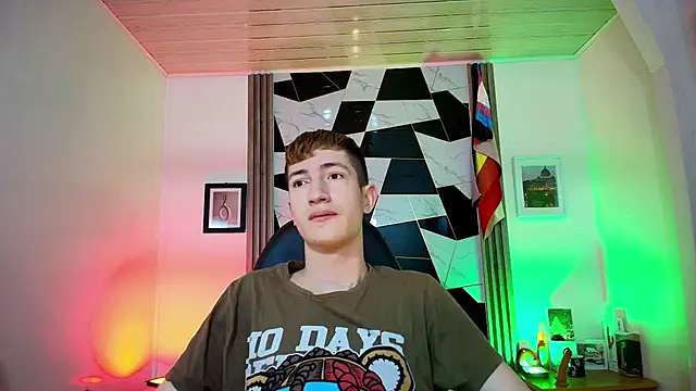 Erik Osorio online show from 09/13/25, 04:07