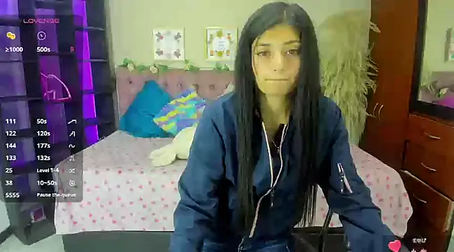 Lia Keen online show from 01/07/25, 07:49