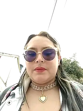 Snapshot of ambar_07 chatting on 09/11/25, 06:19 ambar 07 online show from 09/11/25, 06:19