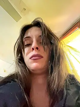 Yasmine47 online show from 09/26/25, 07:45