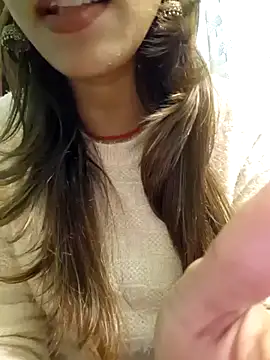 Snapshot of MIss-Naina chatting on 12/28/24, 05:25 MIss-Naina online show from 12/28/24, 05:25