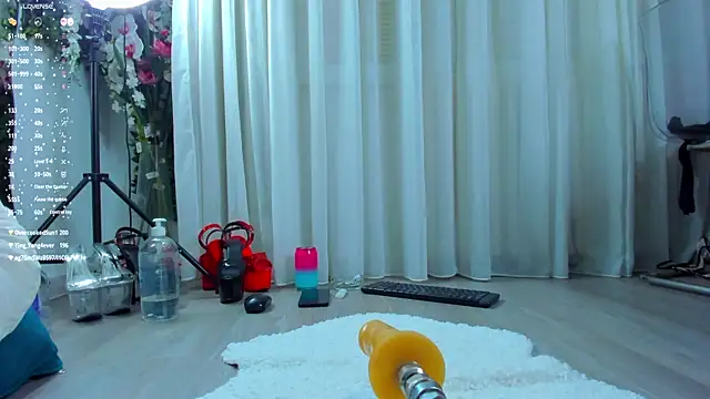 Snapshot of VivienCarter chatting on 01/04/25, 05:37 VivienCarter online show from 01/04/25, 05:37