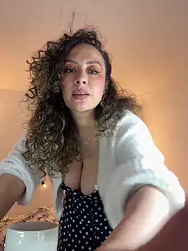 Elizabeth Dupont online show from 10/14/25, 06:42