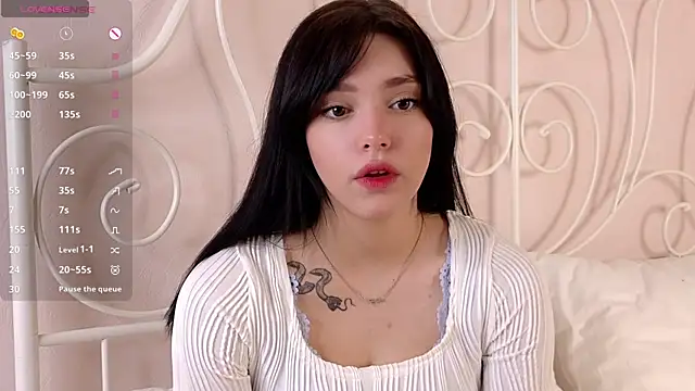 Snapshot of WildaBendell chatting on 03/09/25, 11:03 WildaBendell online show from 03/09/25, 11:03