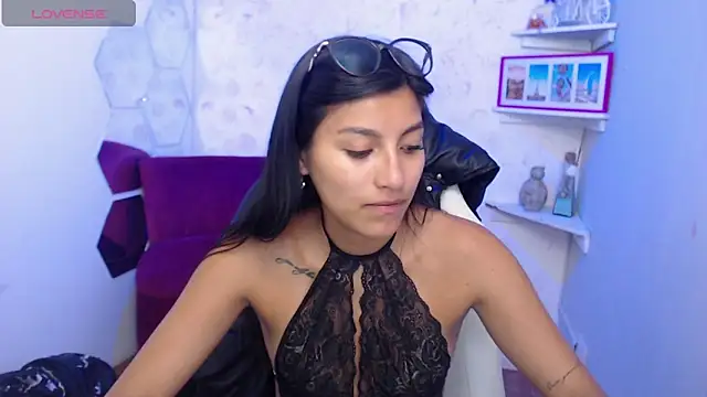 Cailee Mansour online show from 11/10/25, 04:17