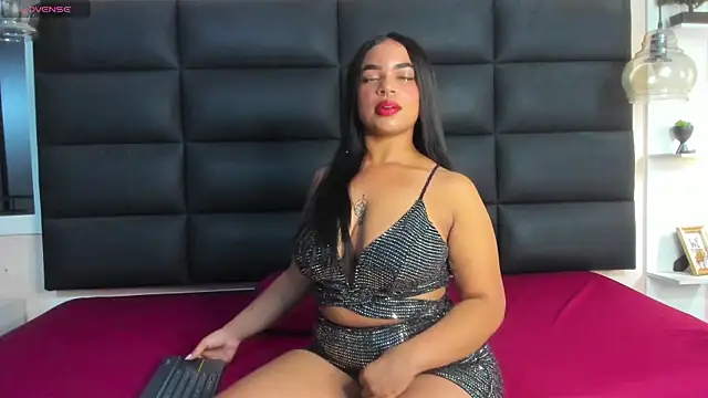 Snapshot of britanny-collyns chatting on 02/18/25, 12:49 britanny-collyns online show from 02/18/25, 12:49