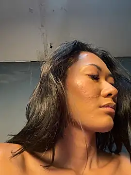 Snapshot of thai-dreamgirl chatting on 10/12/25, 08:19 thai-dreamgirl online show from 10/12/25, 08:19