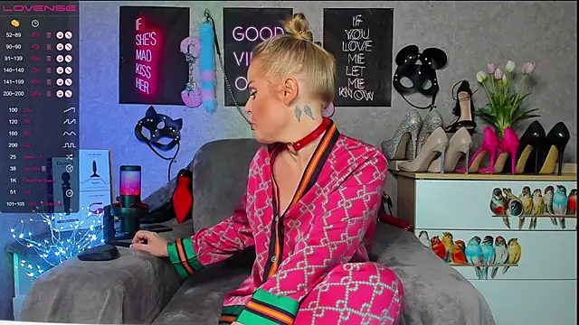 HannaKorsak online show from 02/05/25, 06:04