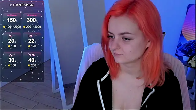 Snapshot of Fire_Bestie chatting on 10/29/25, 02:08 Fire Bestie online show from 10/29/25, 02:08