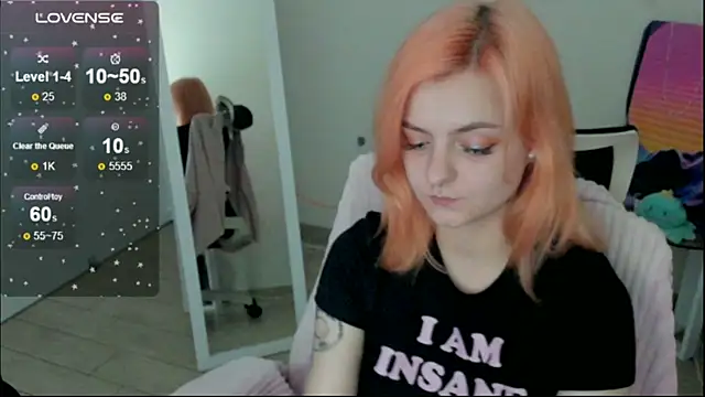 Snapshot of Fire_Bestie chatting on 11/14/25, 03:44 Fire Bestie online show from 11/14/25, 03:44