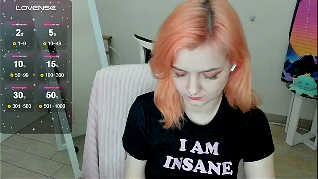 Snapshot of Fire_Bestie chatting on 11/15/25, 02:13 Fire Bestie online show from 11/15/25, 02:13