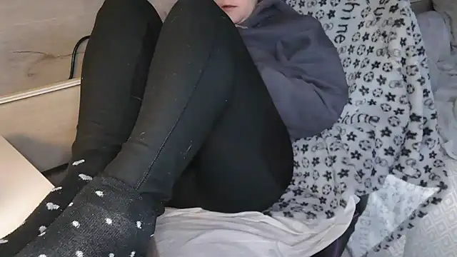 LaRa forU online show from 11/22/25, 11:31