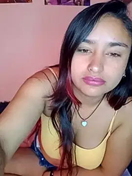 Snapshot of sariitha_sw chatting on 11/11/25, 04:18 sariitha sw online show from 11/11/25, 04:18