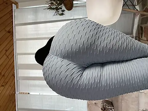 Milff parkerrr online show from 01/31/25, 02:17