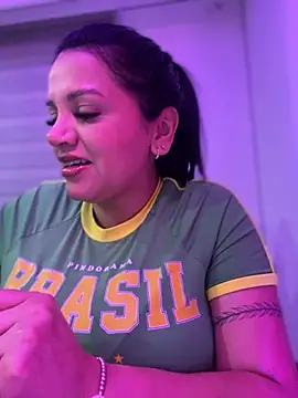 Milff parkerrr online show from 10/29/25, 12:02