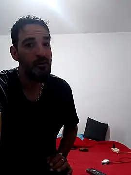 Snapshot of max_max22 chatting on 10/13/25, 05:51 max max22 online show from 10/13/25, 05:51