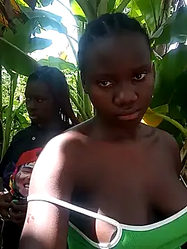 Black juicy24 online show from 01/02/25, 11:41