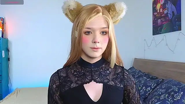 Snapshot of _yourFoxy_ chatting on 09/19/25, 01:01 yourFoxy online show from 09/19/25, 01:01