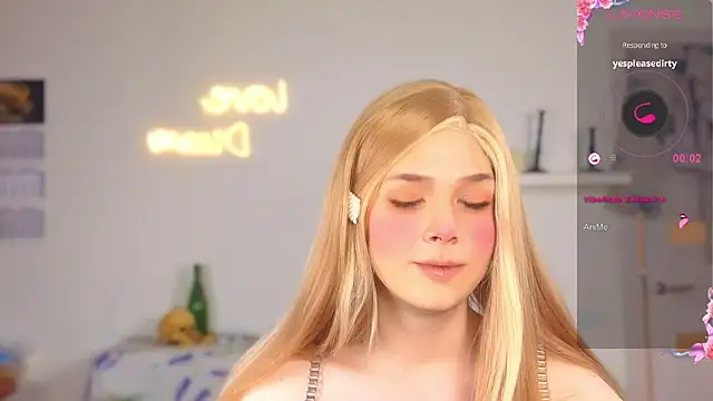  yourFoxy  online show from 10/25/25, 01:40