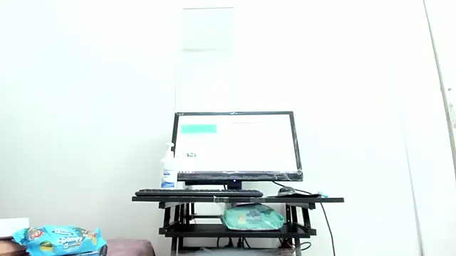 Snapshot of Dalia_20 chatting on 09/11/25, 12:00 Dalia 20 online show from 09/11/25, 12:00