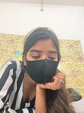 Snapshot of ks536191 chatting on 10/30/25, 05:20 ks536191 online show from 10/30/25, 05:20