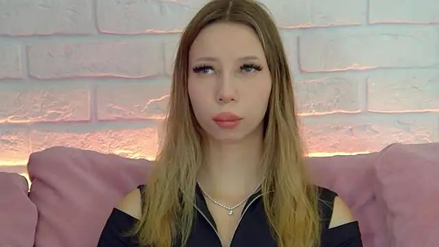 MaliaLandre online show from 09/26/25, 04:11