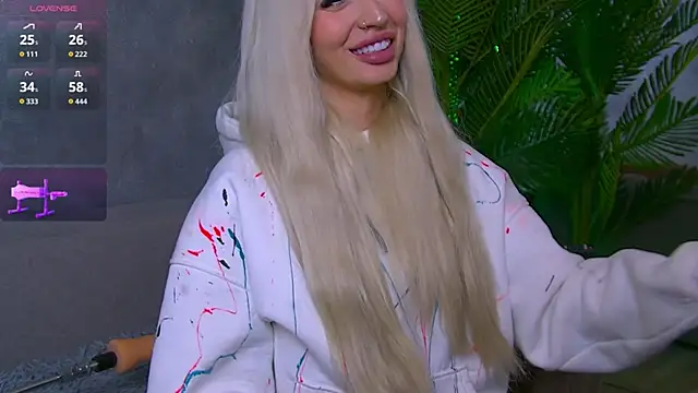 Snapshot of BambiAndAyline chatting on 09/29/25, 03:11 BambiAndAyline online show from 09/29/25, 03:11