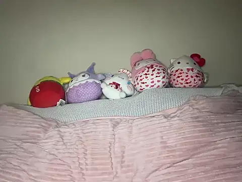 Snapshot of girlfriendmissy chatting on 10/19/25, 05:13 girlfriendmissy online show from 10/19/25, 05:13