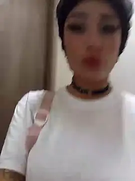 Anie Milan online show from 11/20/25, 03:50