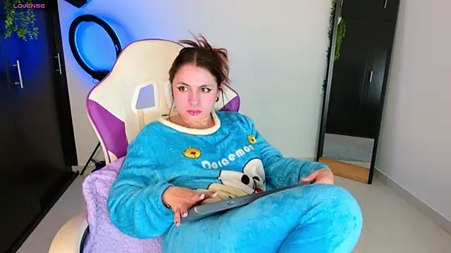 GilaKat online show from 10/13/25, 05:51