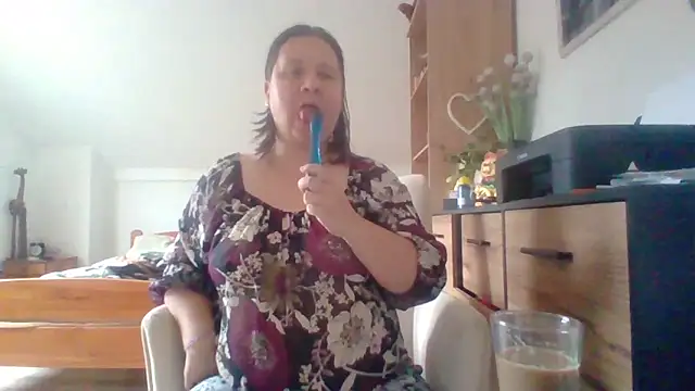 ReifeVenna online show from 09/11/25, 10:04