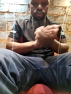 Chocolate factory man online show from 10/17/25, 07:05