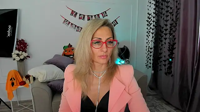 MuseOfStage online show from 10/13/25, 11:32