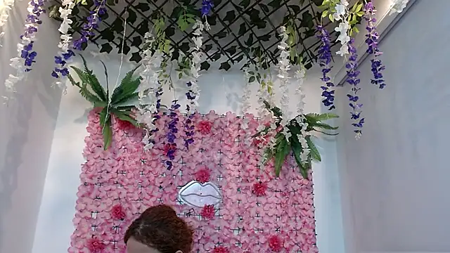 Snapshot of BLONDE_SEXYHOT chatting on 02/02/25, 01:02 BLONDE SEXYHOT online show from 02/02/25, 01:02